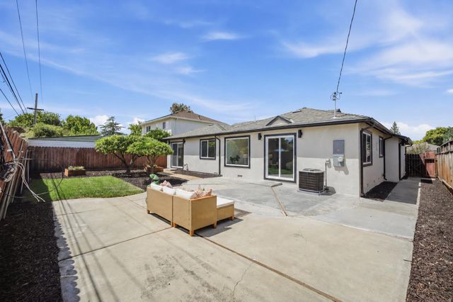 1556 Santa Monica Avenue, San Jose, CA 95118