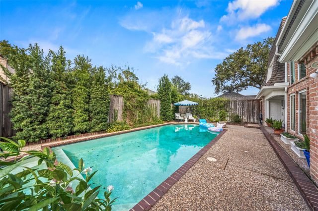 926 Ivy Wall Drive, Houston, TX 77079