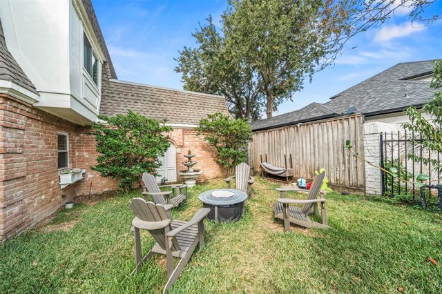 926 Ivy Wall Drive, Houston, TX 77079