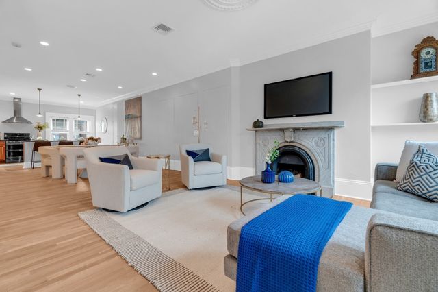 69 Rutland St 3, Boston, MA 02118