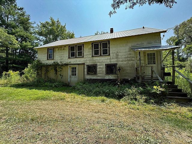 98 park Street, Rutland City, VT 05701