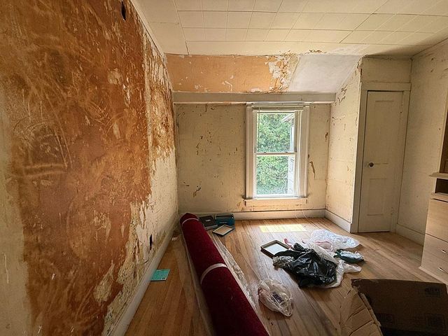 98 park Street, Rutland City, VT 05701