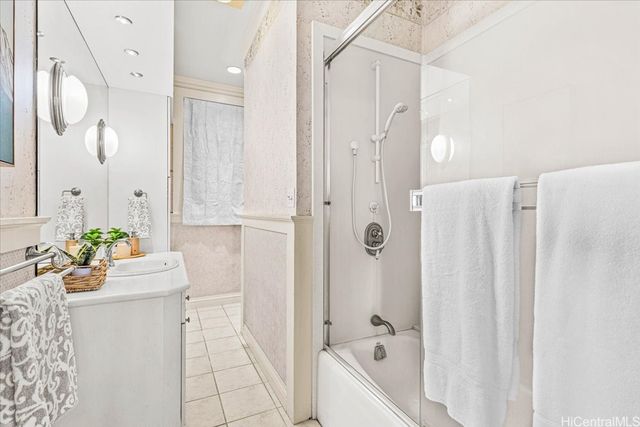 2618 Ferdinand Avenue, Honolulu, HI 96822