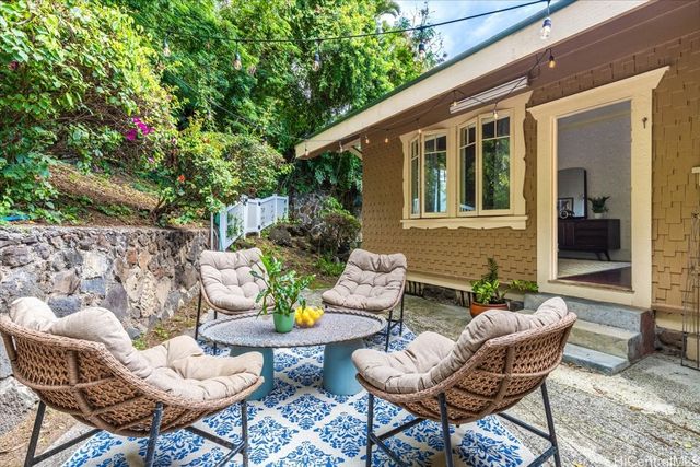 2618 Ferdinand Avenue, Honolulu, HI 96822