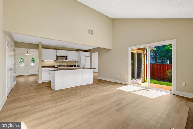 105 KALE AVE, Sterling, VA 20164