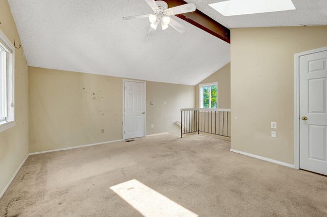 105 KALE AVE, Sterling, VA 20164
