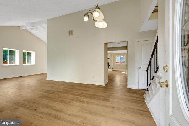 105 KALE AVE, Sterling, VA 20164