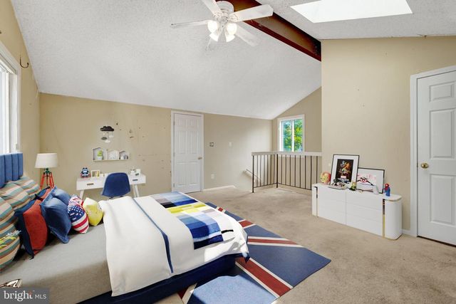 105 KALE AVE, Sterling, VA 20164