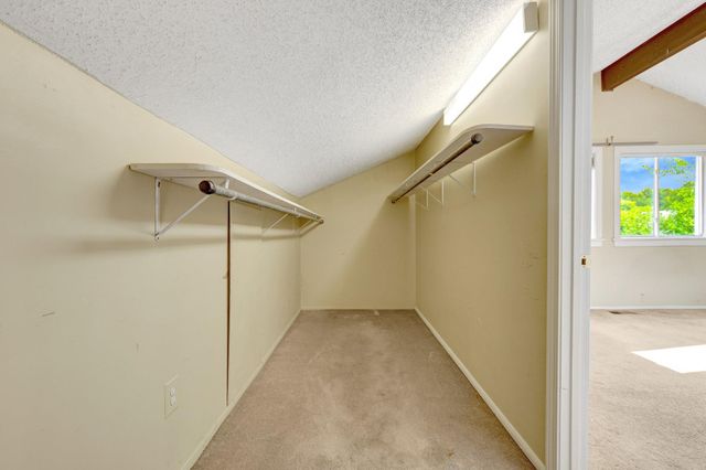 105 KALE AVE, Sterling, VA 20164