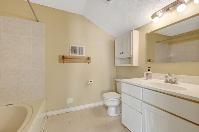 105 KALE AVE, Sterling, VA 20164