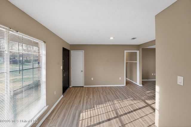 6559 George Washington Drive, Jackson, MS 39213