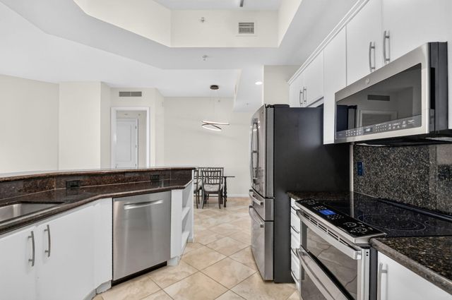 403 S Sapodilla Avenue 706, West Palm Beach, FL 33401