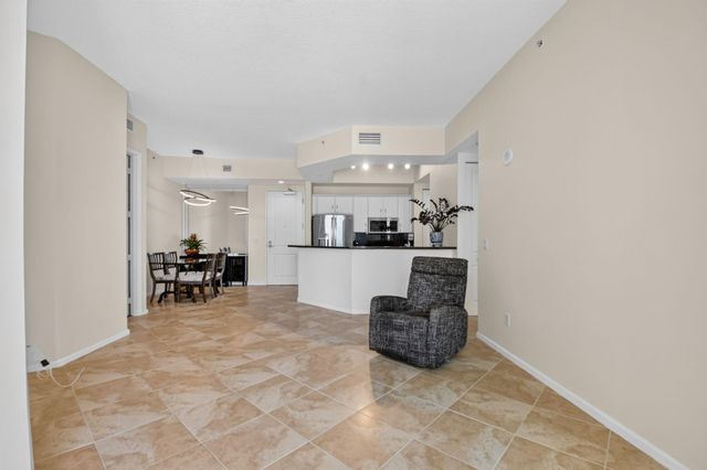 403 S Sapodilla Avenue 706, West Palm Beach, FL 33401