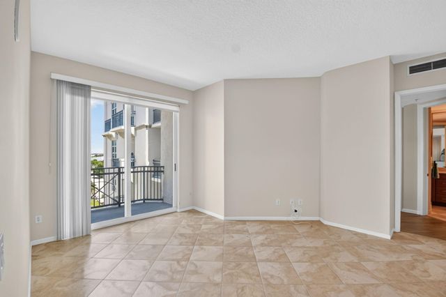 403 S Sapodilla Avenue 706, West Palm Beach, FL 33401