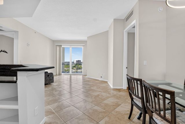 403 S Sapodilla Avenue 706, West Palm Beach, FL 33401