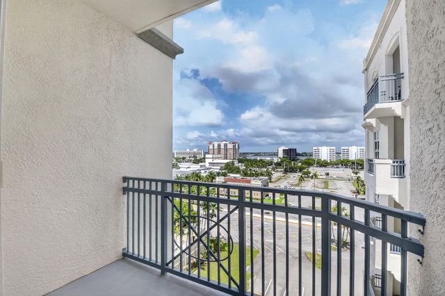 403 S Sapodilla Avenue 706, West Palm Beach, FL 33401