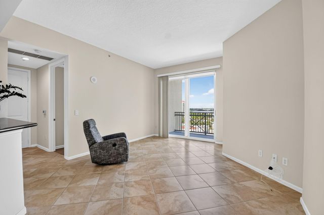 403 S Sapodilla Avenue 706, West Palm Beach, FL 33401