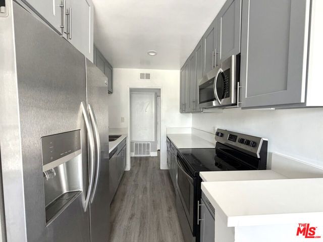 711 Orange Grove Avenue 301, South Pasadena, CA 91030