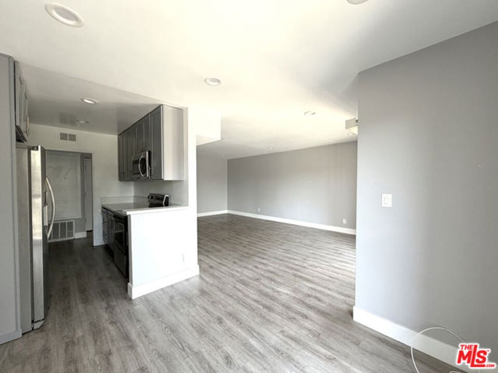 711 Orange Grove Avenue 301, South Pasadena, CA 91030
