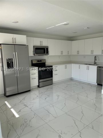 25850 SW 144th Ave, Homestead, FL 33032
