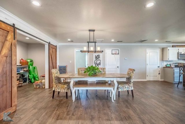 2574 County Road 162, Ovalo, TX 79541