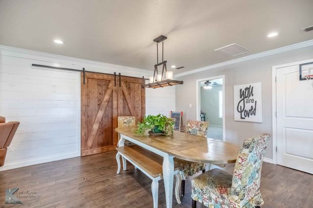 2574 County Road 162, Ovalo, TX 79541