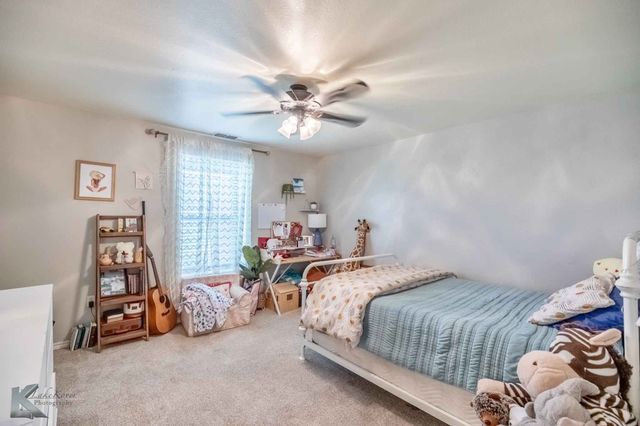 2574 County Road 162, Ovalo, TX 79541