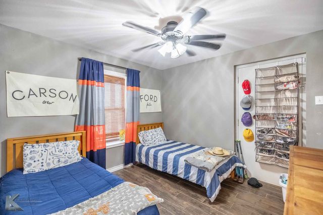 2574 County Road 162, Ovalo, TX 79541