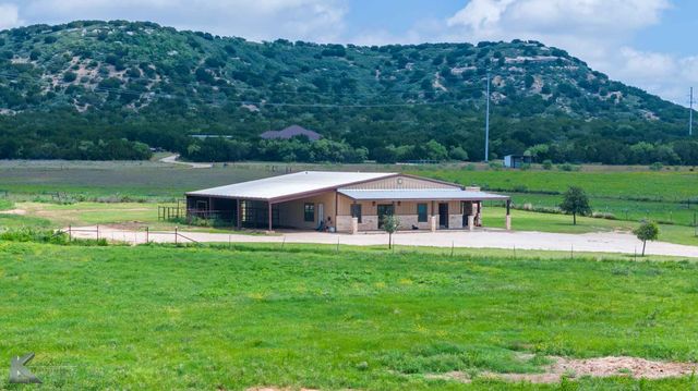 2574 County Road 162, Ovalo, TX 79541