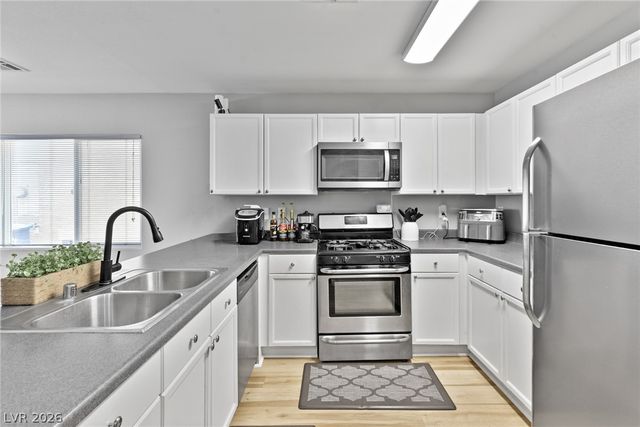 9052 Tailor Made Avenue, Las Vegas, NV 89149
