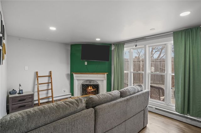 1010 Warwick Avenue, Warwick, RI 02888