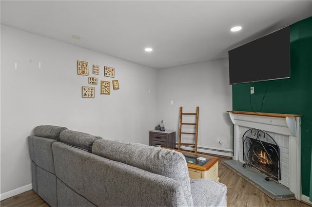 1010 Warwick Avenue, Warwick, RI 02888