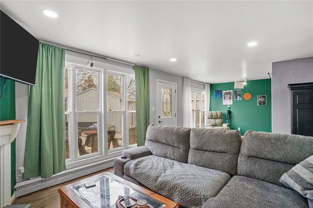 1010 Warwick Avenue, Warwick, RI 02888