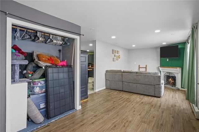 1010 Warwick Avenue, Warwick, RI 02888