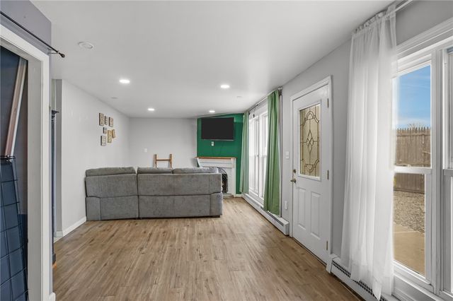 1010 Warwick Avenue, Warwick, RI 02888