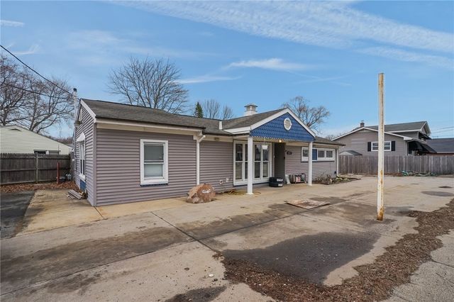 1010 Warwick Avenue, Warwick, RI 02888