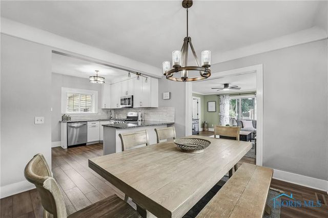 122 W 6th Street, Perrysburg, OH 43551