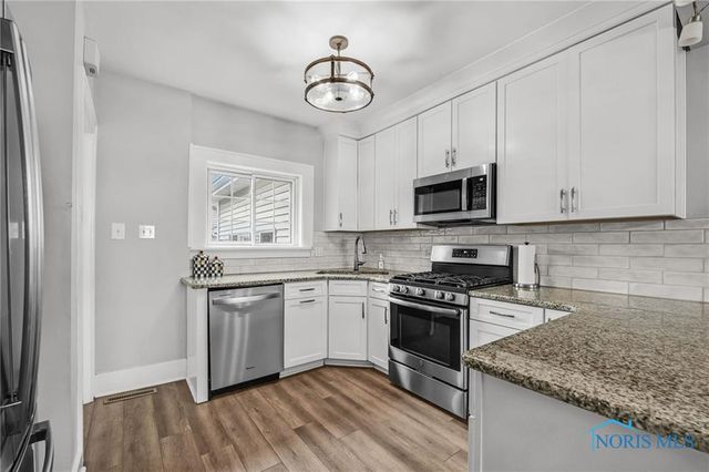 122 W 6th Street, Perrysburg, OH 43551