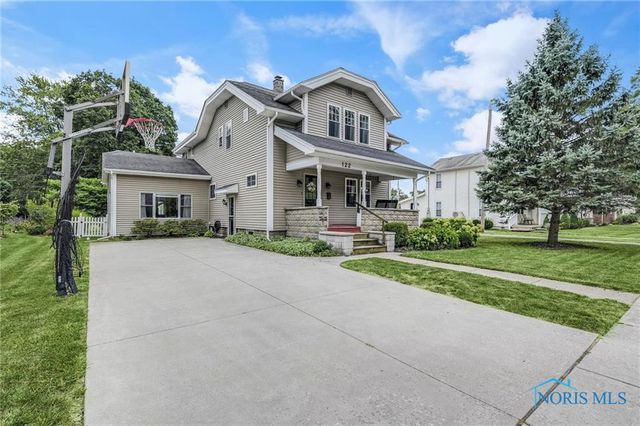 122 W 6th Street, Perrysburg, OH 43551