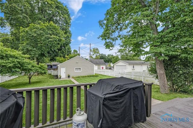 122 W 6th Street, Perrysburg, OH 43551