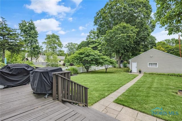 122 W 6th Street, Perrysburg, OH 43551