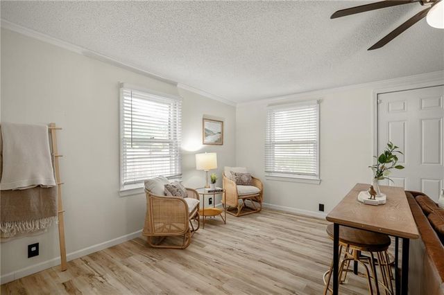 5723 W 70th Street, Overland Park, KS 66204