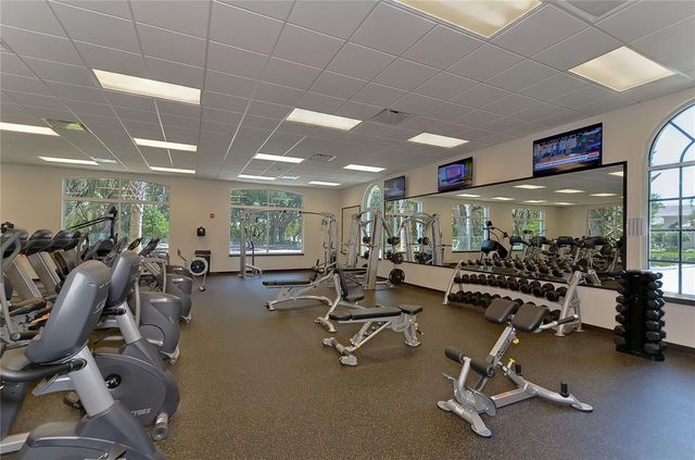 18109 CANAL POINTE STREET, Tampa, FL 33647