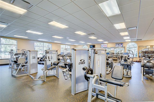 18109 CANAL POINTE STREET, Tampa, FL 33647