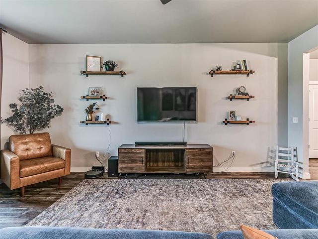 14750 Meadow Ridge Lane, Edmond, OK 73025