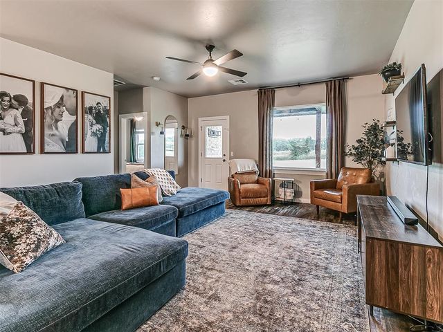14750 Meadow Ridge Lane, Edmond, OK 73025