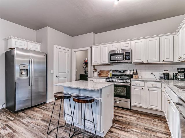 14750 Meadow Ridge Lane, Edmond, OK 73025