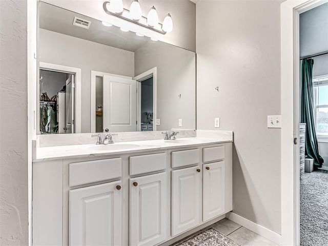 14750 Meadow Ridge Lane, Edmond, OK 73025