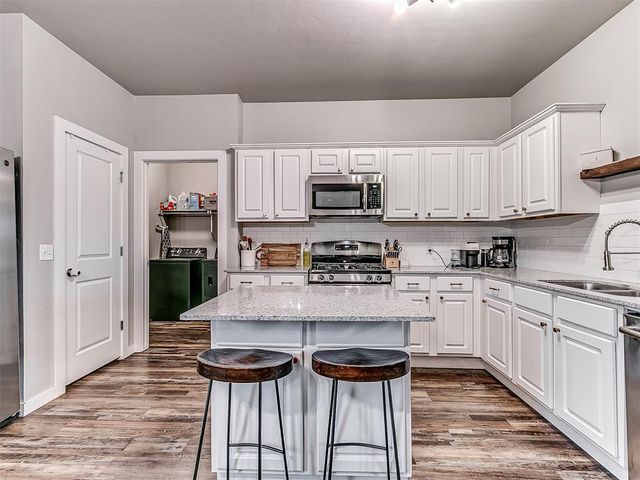 14750 Meadow Ridge Lane, Edmond, OK 73025