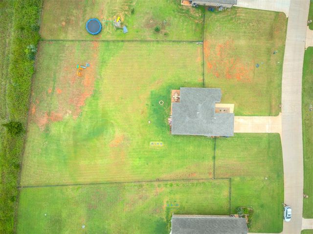 14750 Meadow Ridge Lane, Edmond, OK 73025